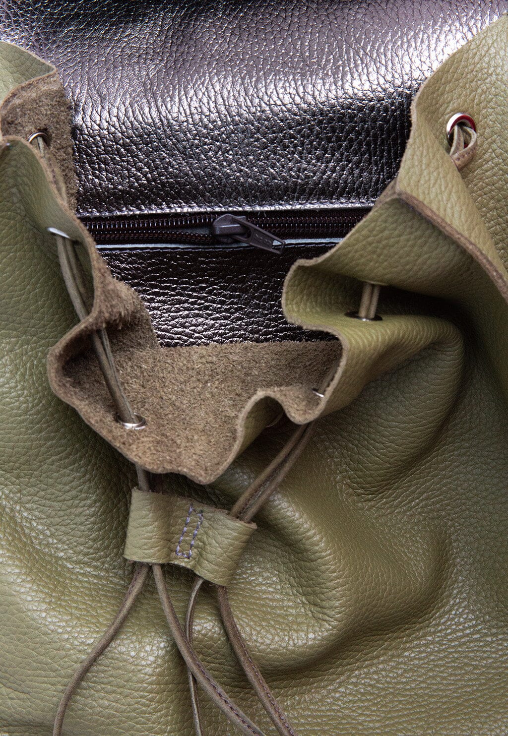 Mochila Mujer / Sauce Metálico MOCHILAS Giani Dafirenze