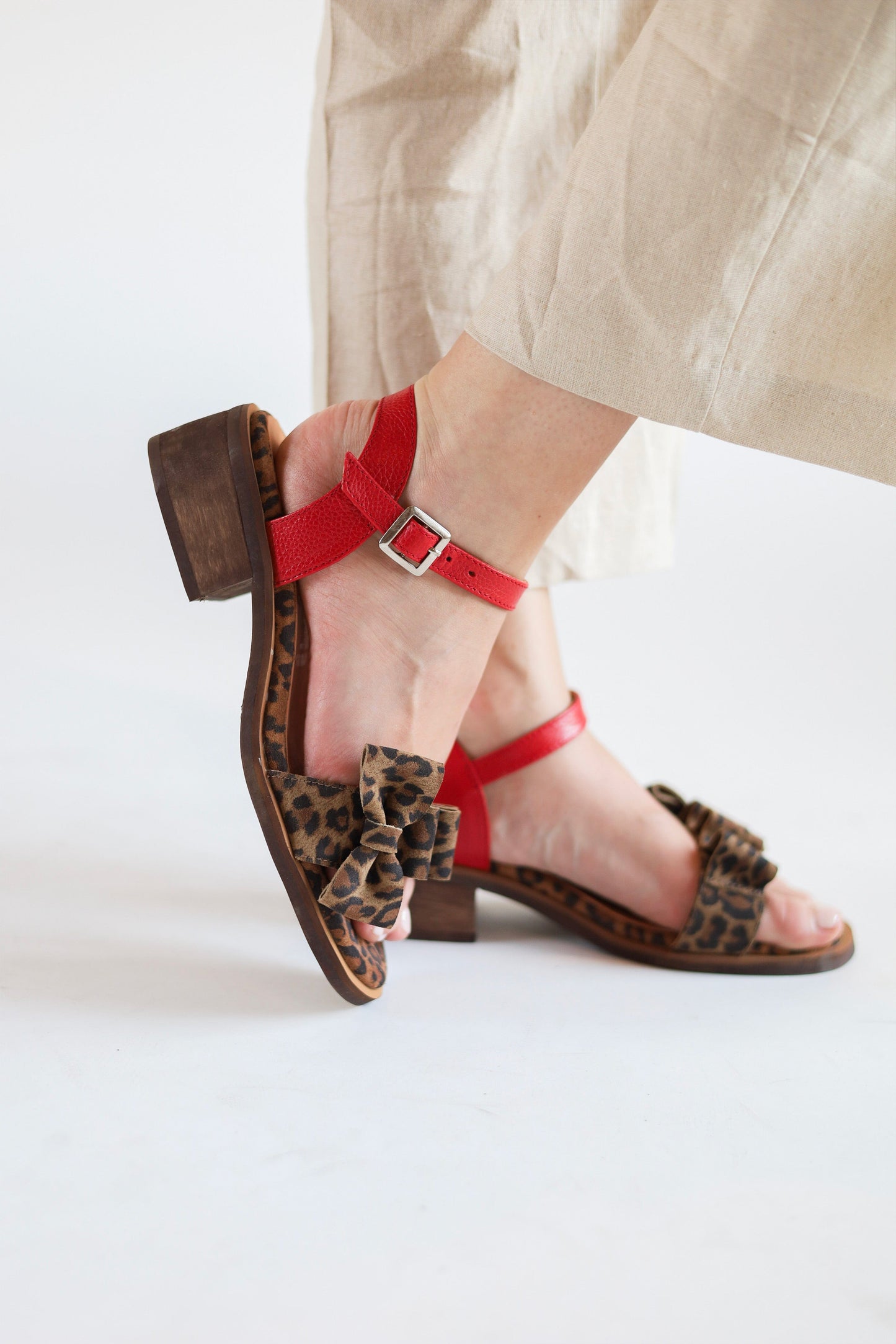 Sandalia Mujer / Nogal Leopardo Rojo SANDALIAS Giani Dafirenze