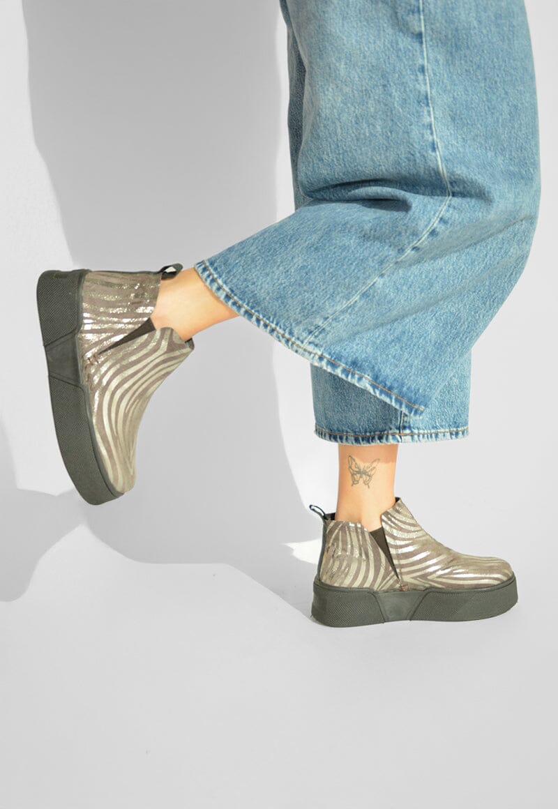 Zapatilla Mujer / Canario Zebra Metálico ZAPATILLAS Giani Dafirenze