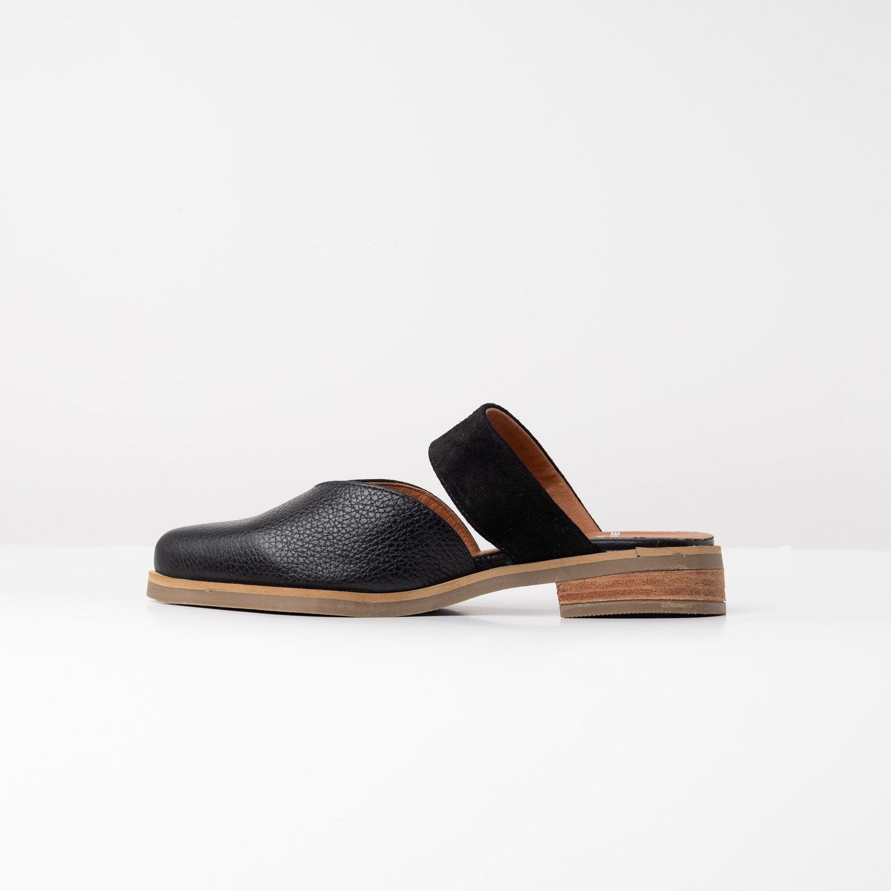 Babucha Mujer / Umbral Negro BABUCHAS Giani Dafirenze 