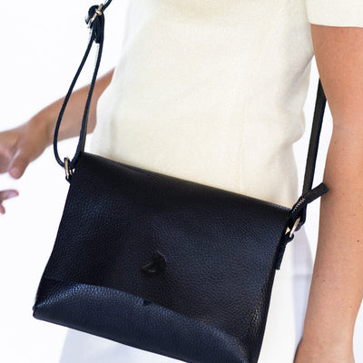 Bandolera Mujer / Thea Negro