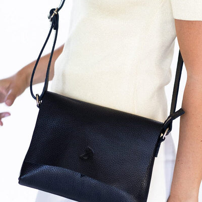 Bandolera Mujer / Thea Negro