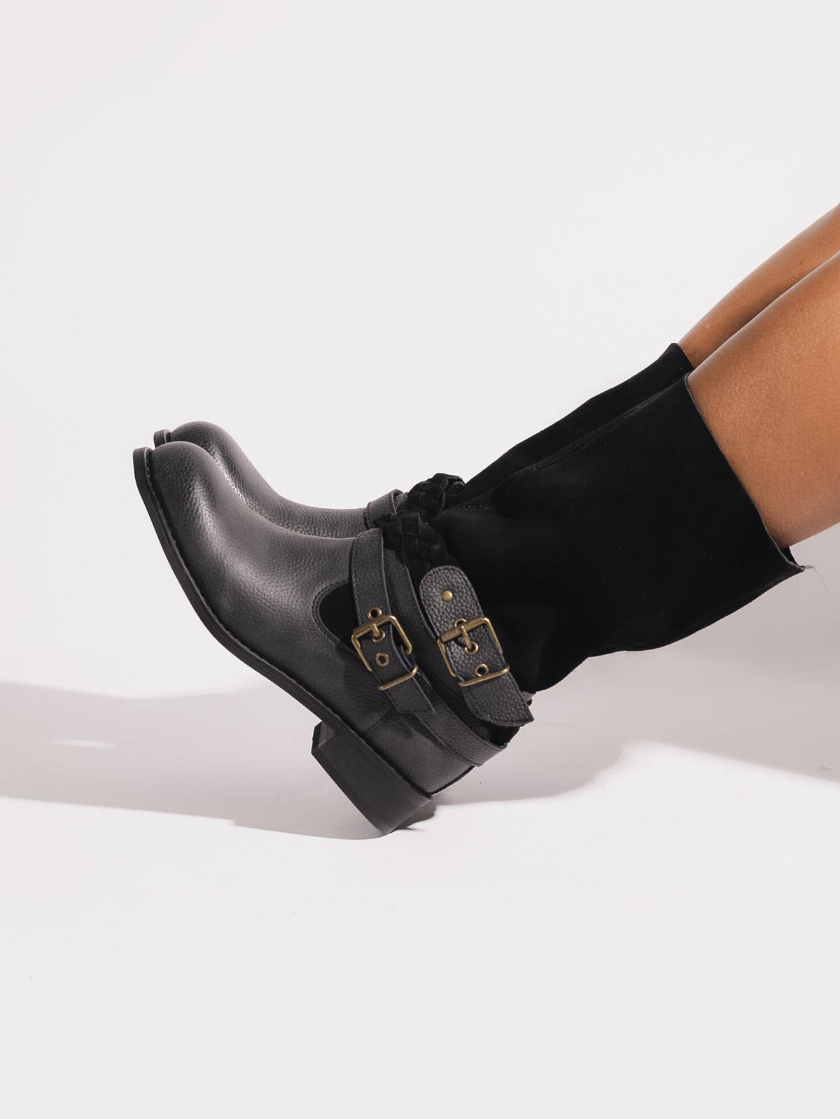 Bota Mujer / Filfil Negro - Giani Dafirenze