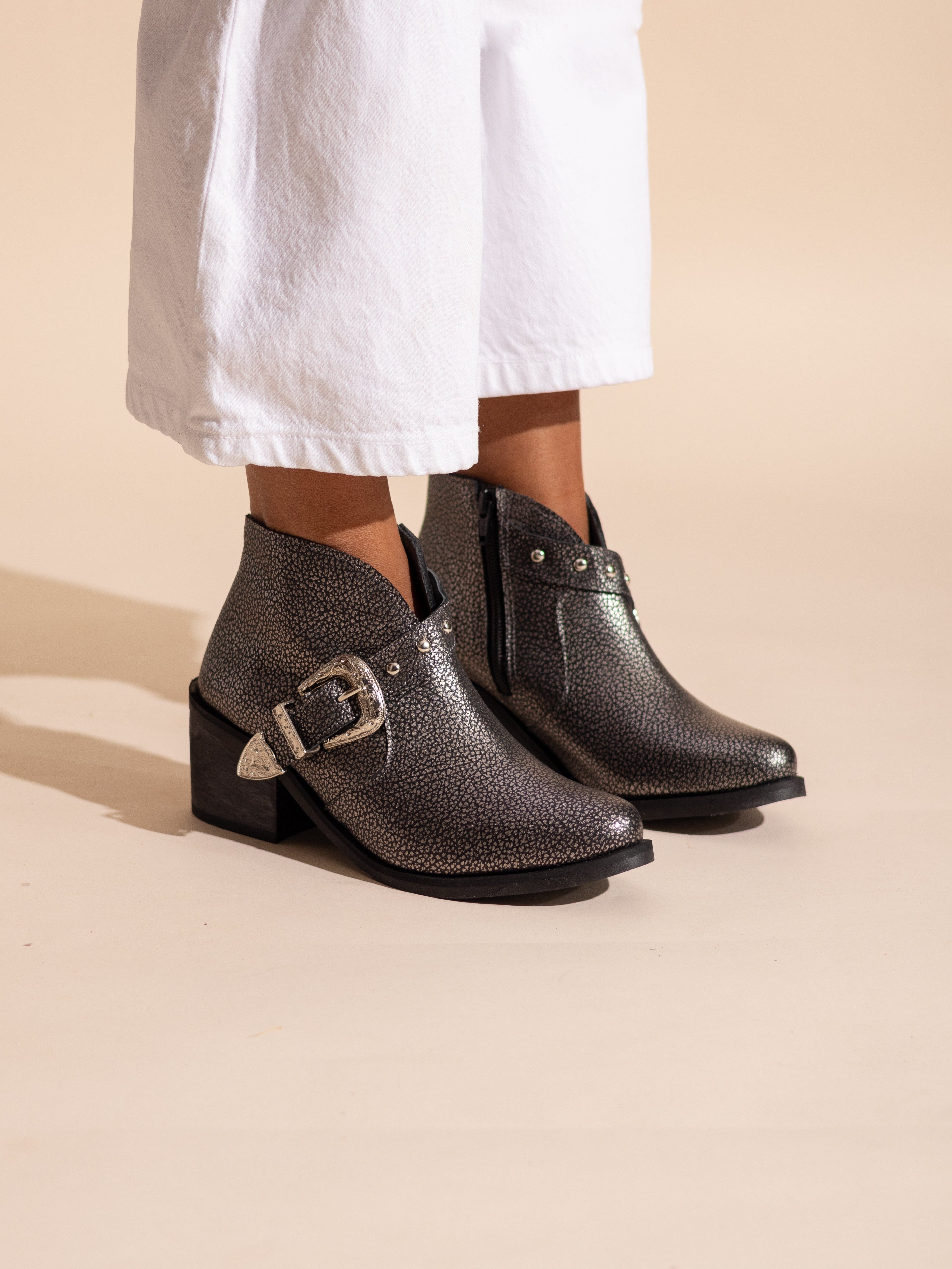 Botin Mujer / Berta Negro Metálico