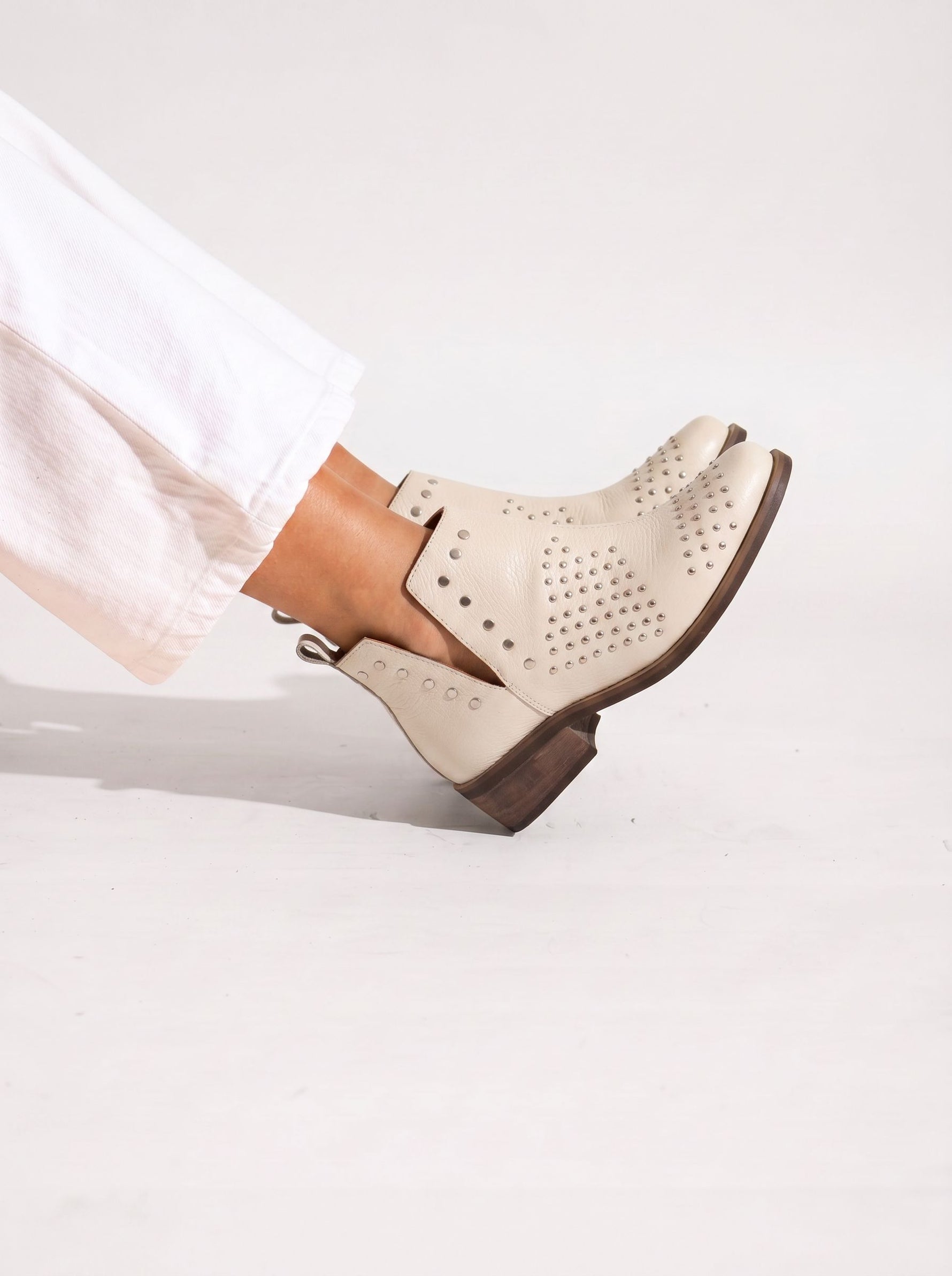 Botin Mujer / Charra Beige BOTINES Giani Dafirenze 