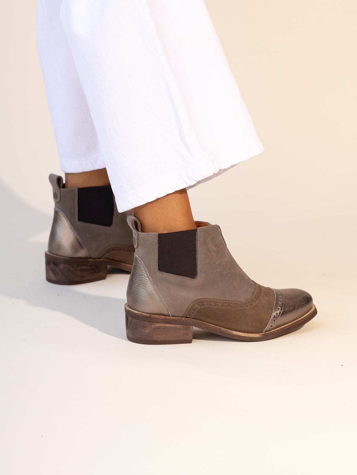 Botin Mujer / Diana Taupe Metalico BOTINES Giani Dafirenze 