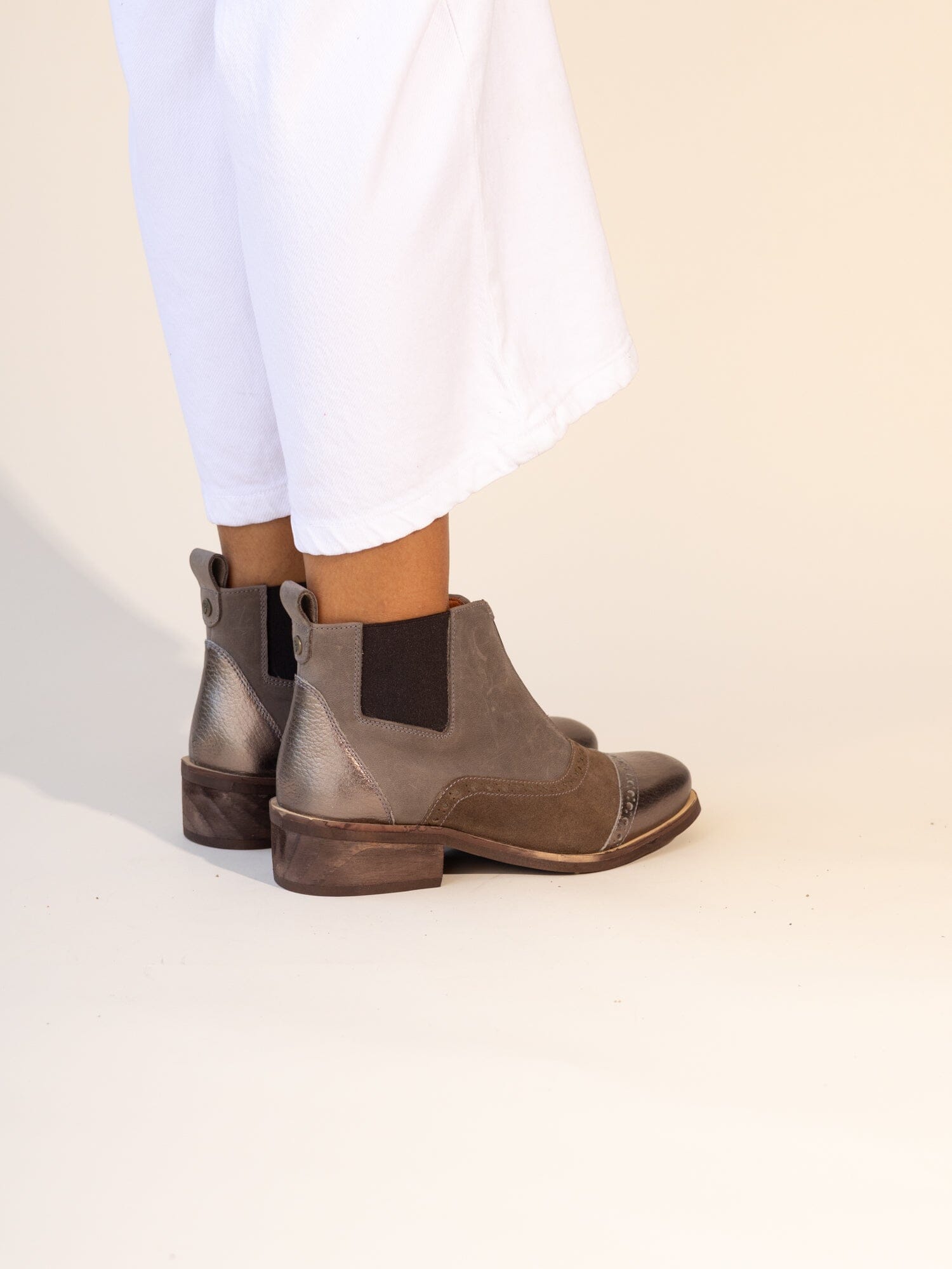 Botin Mujer / Diana Taupe Metalico BOTINES Giani Dafirenze 