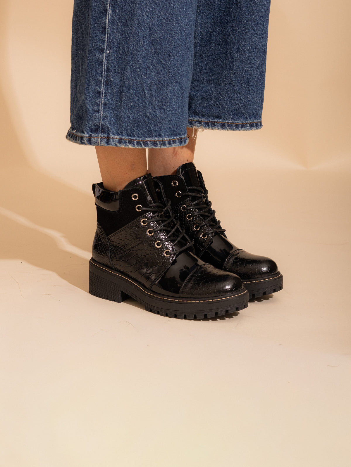 Botin Mujer / Egotelo Negro BOTINES Giani Dafirenze 