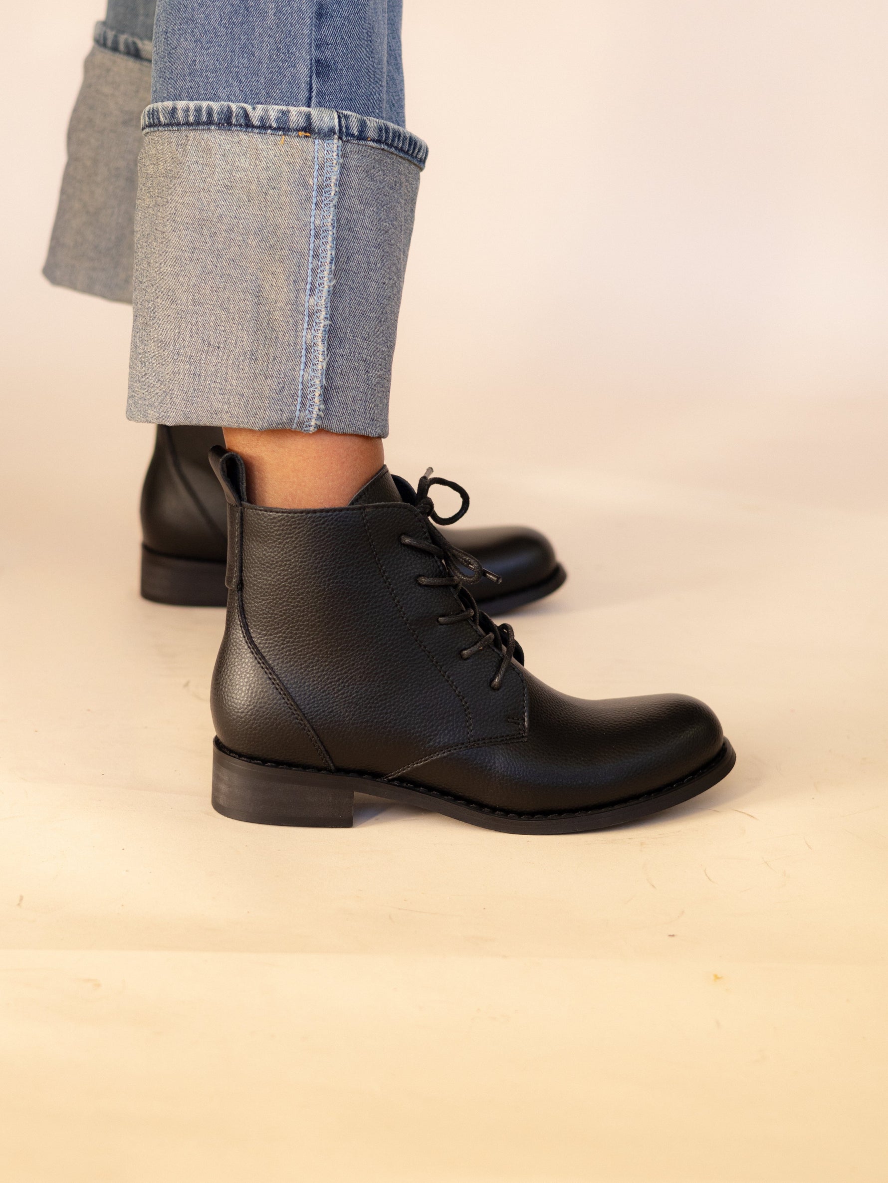 Botin Mujer / Pintoja Negro BOTINES Giani Dafirenze 