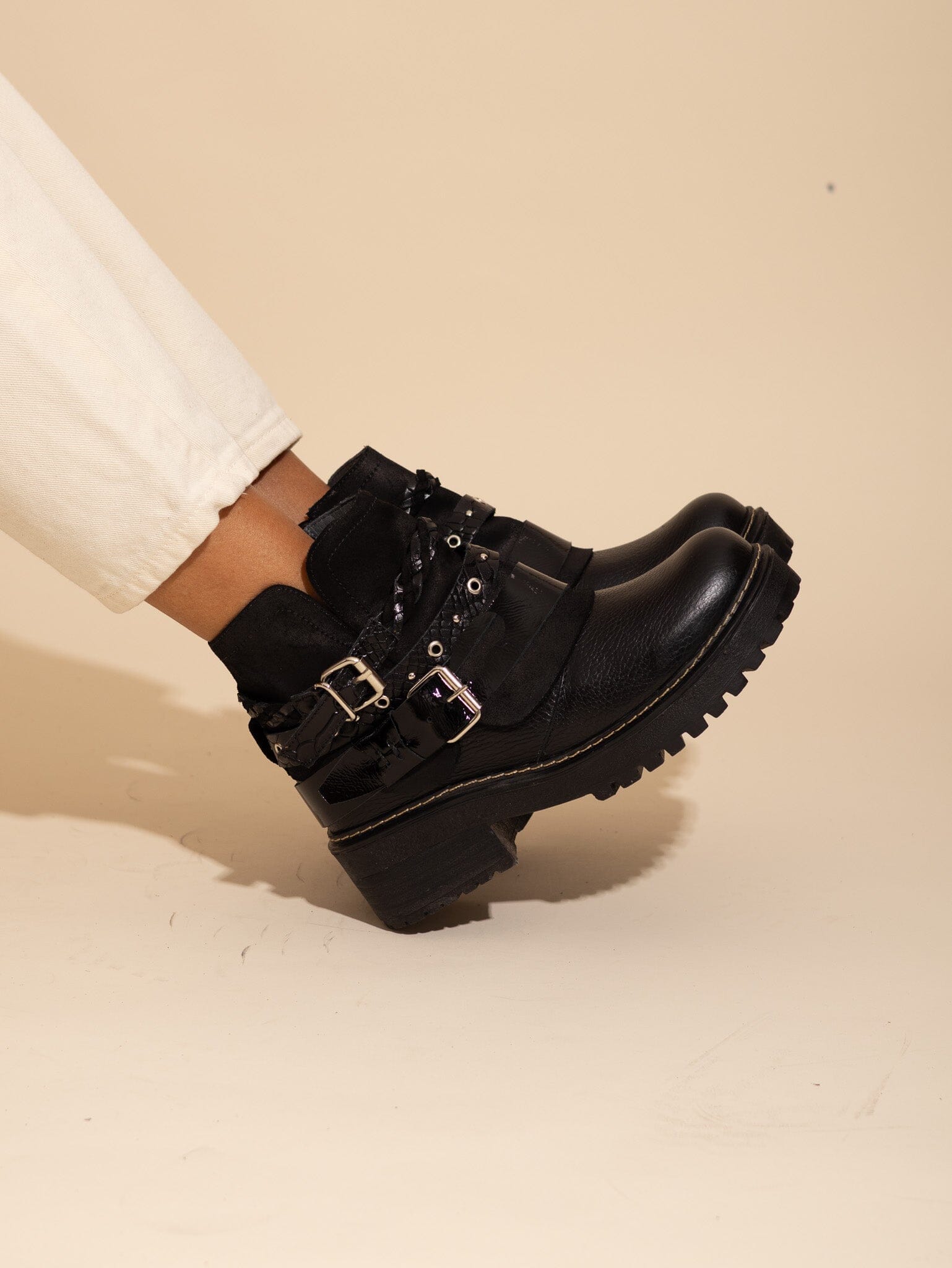 Botin Mujer / Queltehue Negro BOTINES Giani Dafirenze 