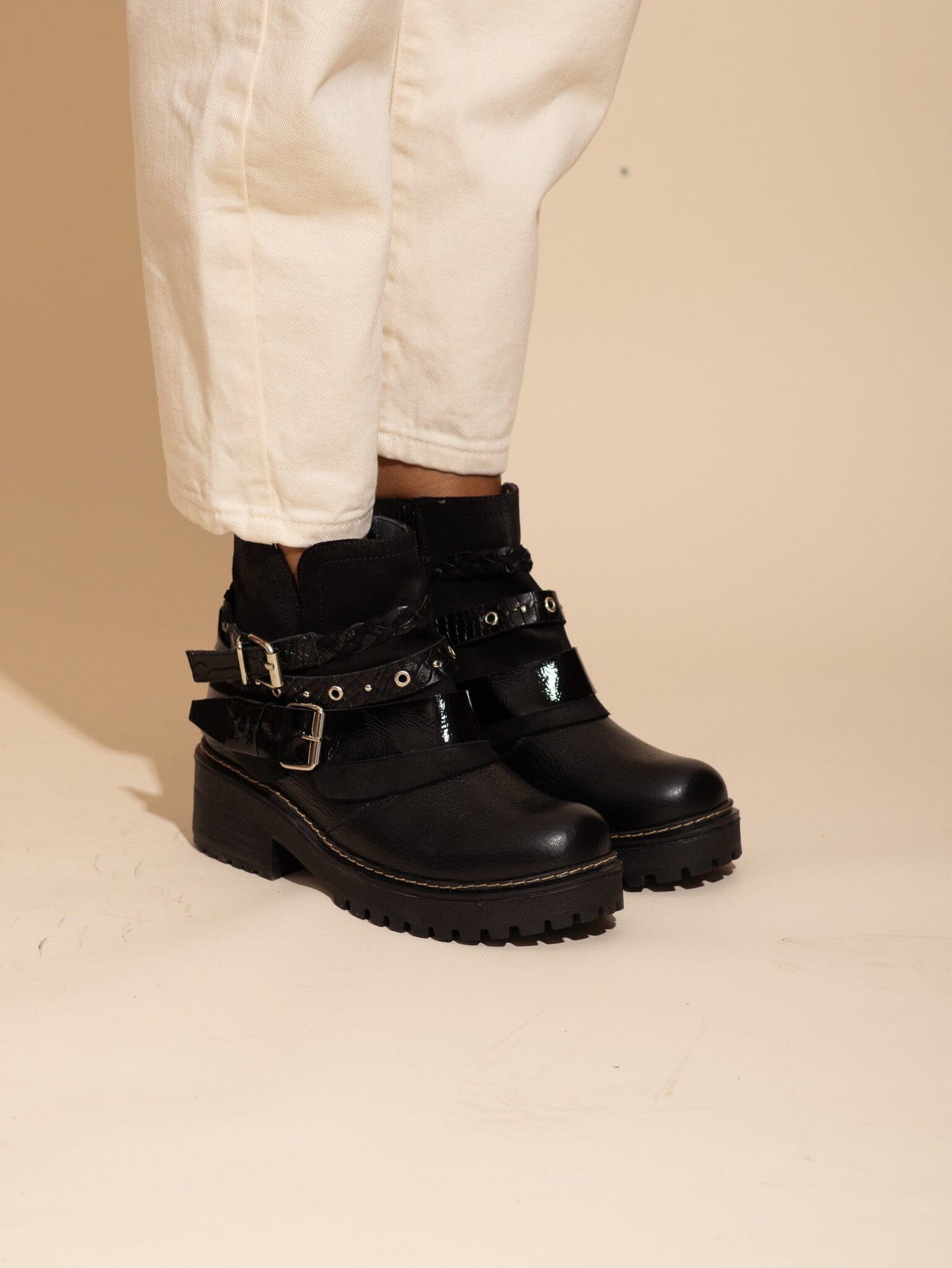 Botin Mujer / Queltehue Negro BOTINES Giani Dafirenze 