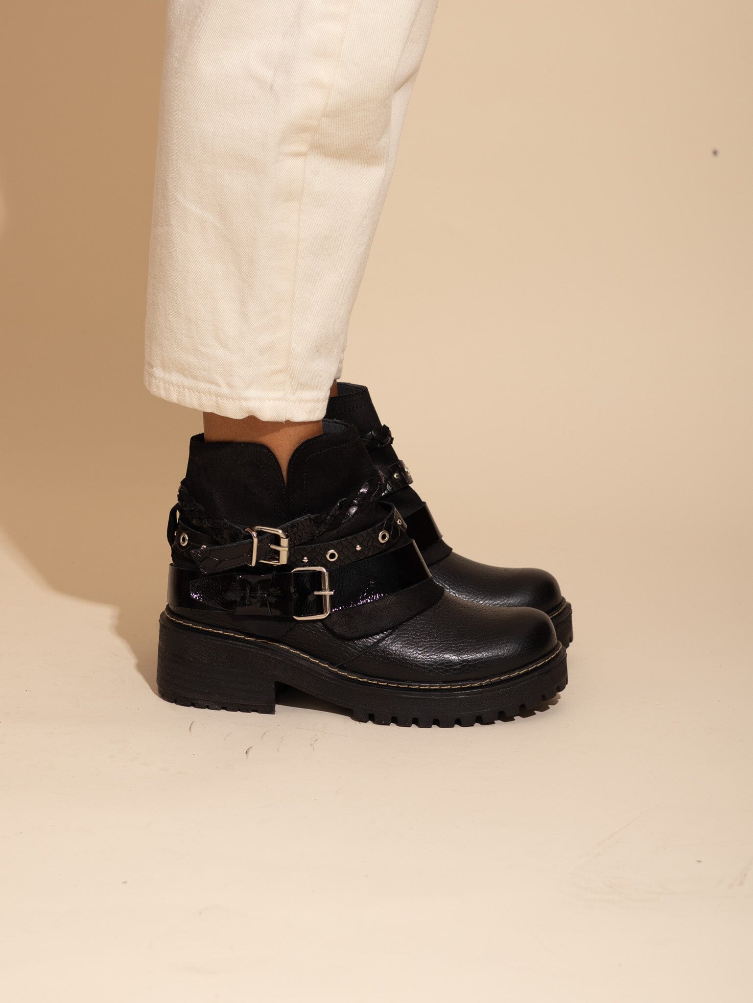 Botin Mujer / Queltehue Negro BOTINES Giani Dafirenze 