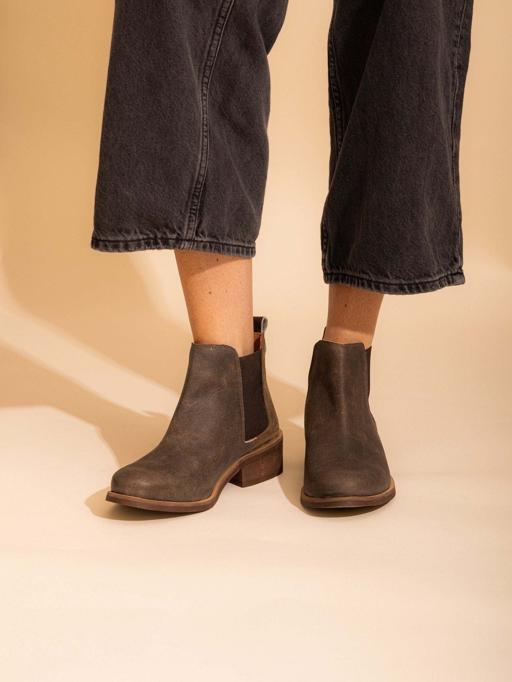 Botin Mujer / Tina Gris Taupe BOTINES Giani Dafirenze 