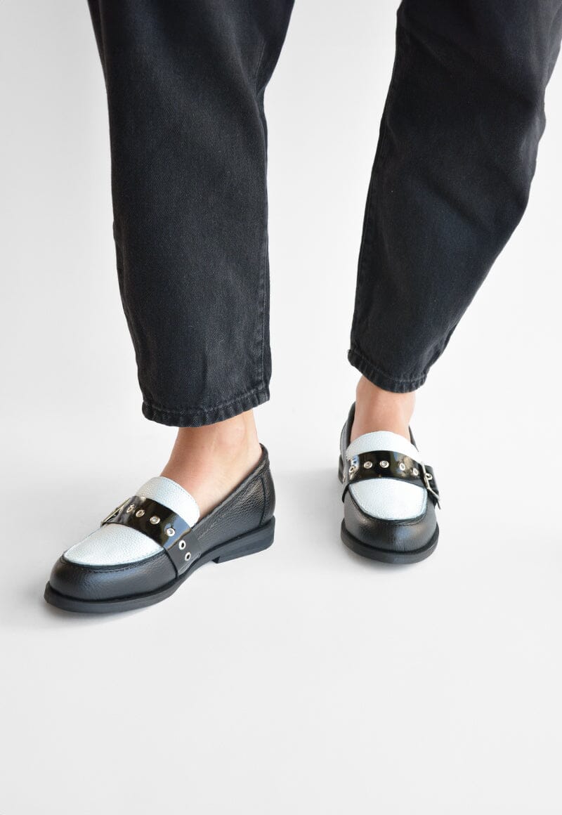 Mocasin Mujer / Amelia Blanco Negro MOCASINES Giani Dafirenze 