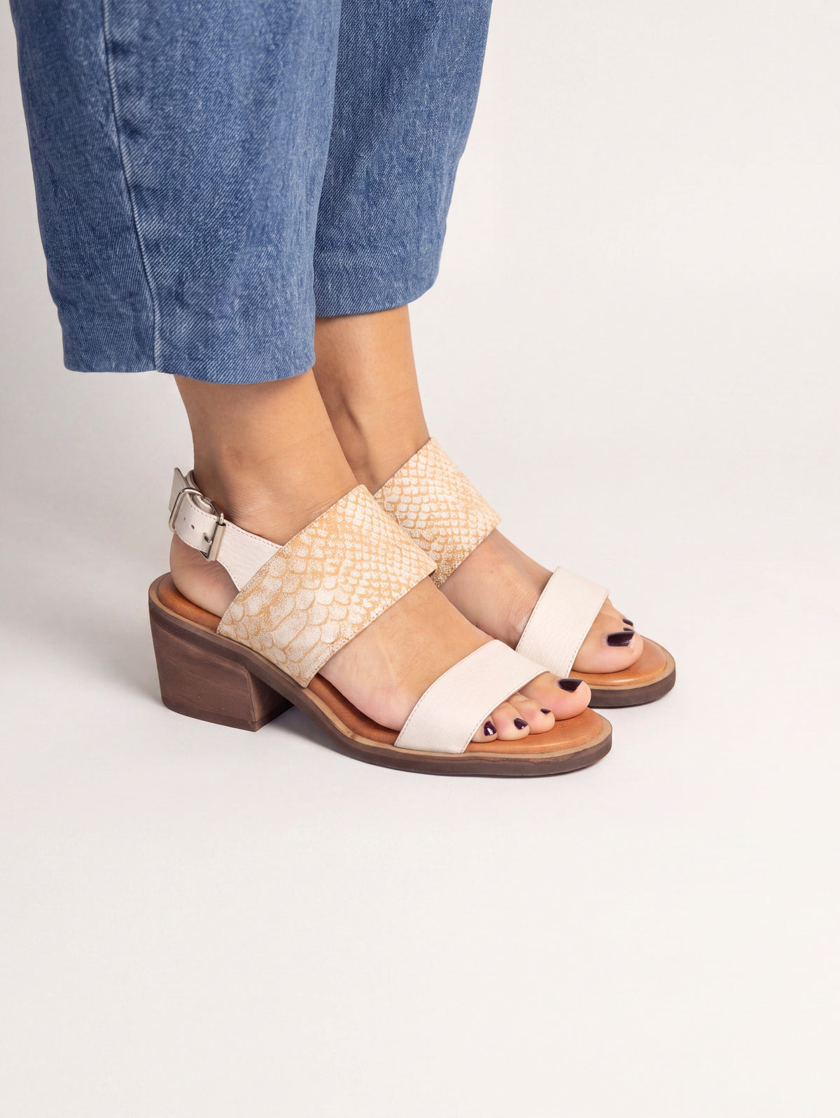 Sandalia Mujer / Adelia Beige SANDALIAS Giani Dafirenze 