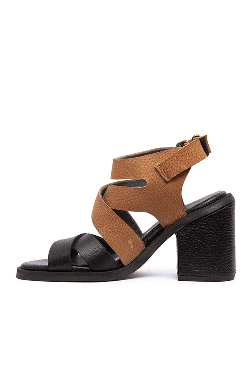 Sandalia Mujer / Buzios Negro Camel SANDALIAS Giani Dafirenze 