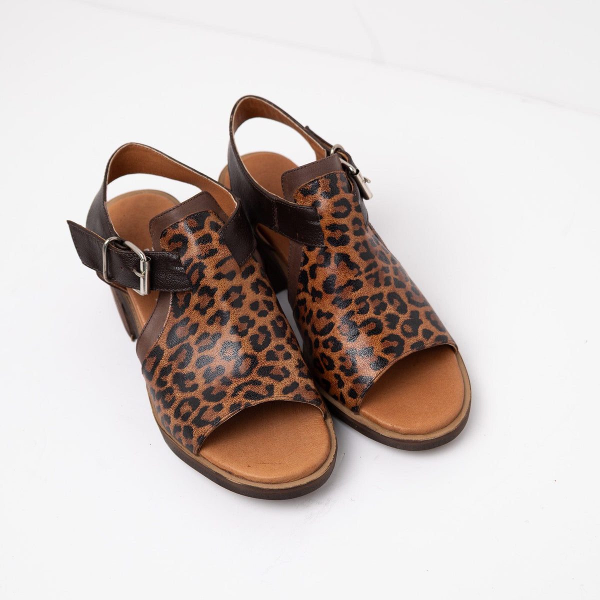Sandalia Mujer / Guanay Leopardo Café SANDALIAS Giani Dafirenze 