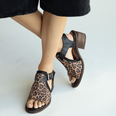 Sandalia Mujer / Guanay Negro Print