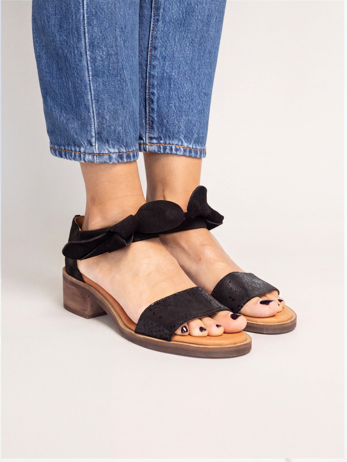 Sandalia Mujer / Halieto Negro SANDALIAS Giani Dafirenze 