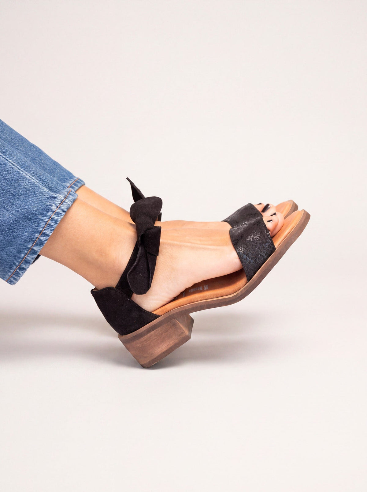 Sandalia Mujer / Halieto Negro SANDALIAS Giani Dafirenze 