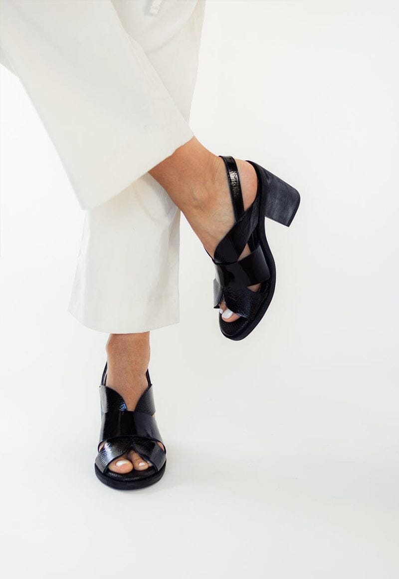 Sandalia Mujer / Macadamia Negro SANDALIAS Giani Dafirenze 