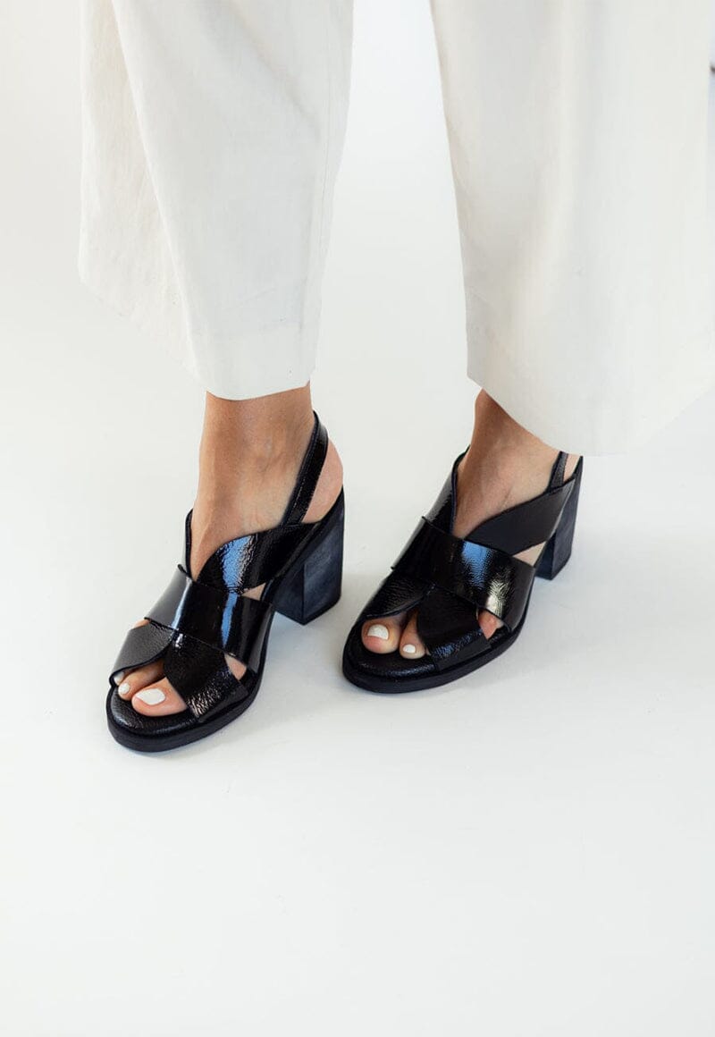 Sandalia Mujer / Macadamia Negro SANDALIAS Giani Dafirenze 