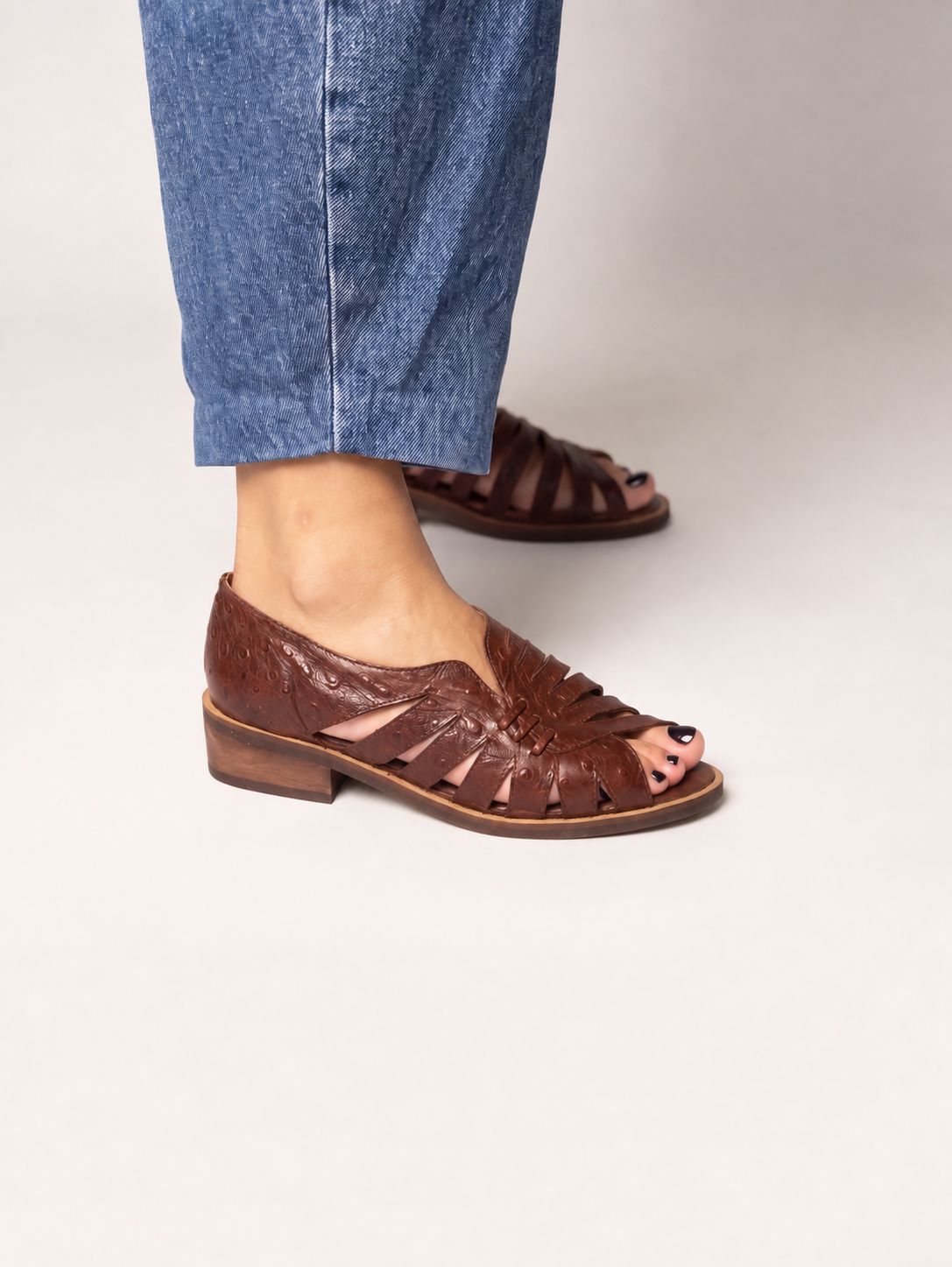 Sandalia Mujer / Mielero Café SANDALIAS Giani Dafirenze 