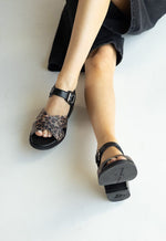 Sandalia Mujer / Nera Print Negro SANDALIAS Giani Dafirenze 