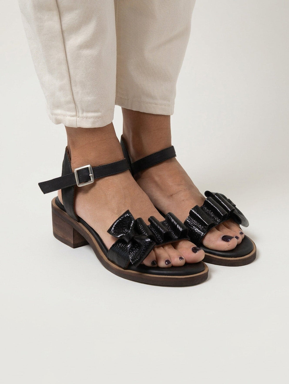 Sandalia Mujer / Nogal Negro SANDALIAS Giani Dafirenze 