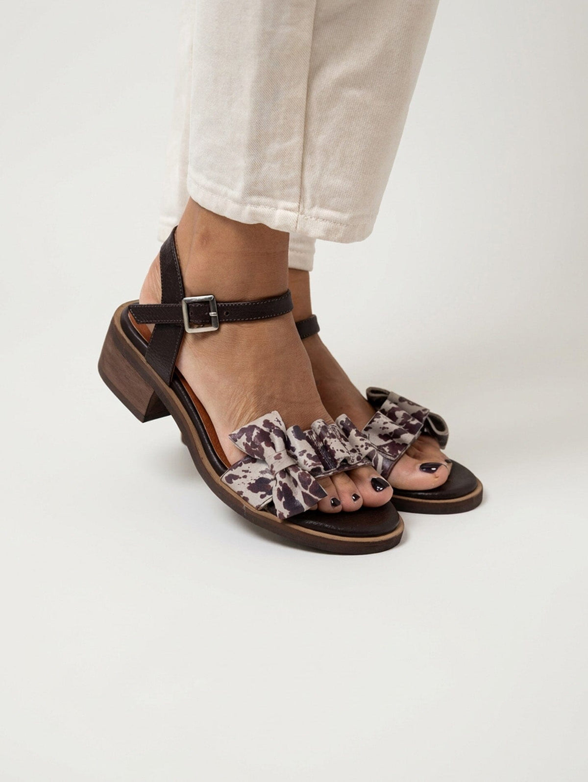 Sandalia Mujer / Nogal Print Café SANDALIAS Giani Dafirenze 