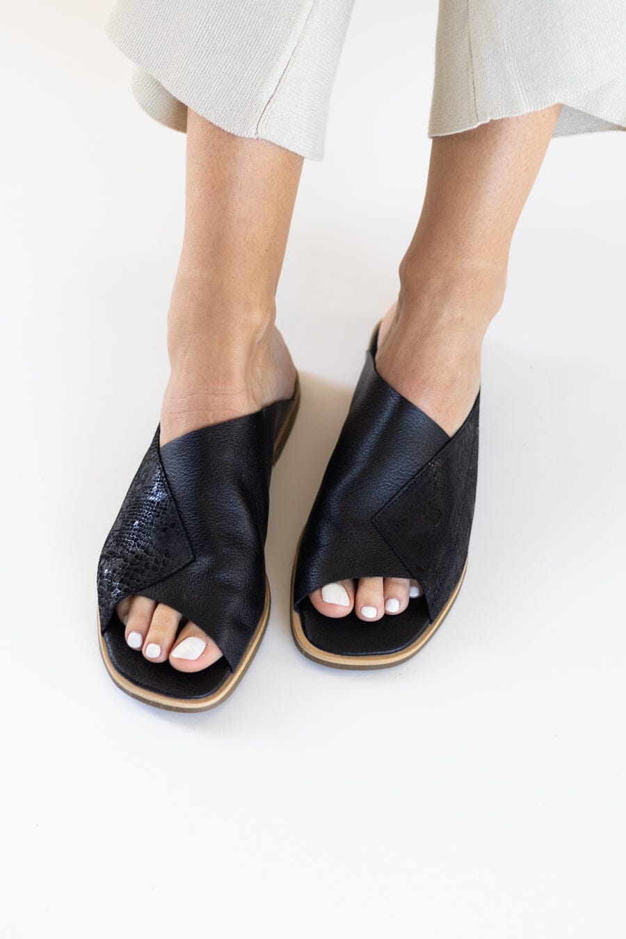 Sandalia Mujer / Terra Negro SANDALIAS Giani Dafirenze 