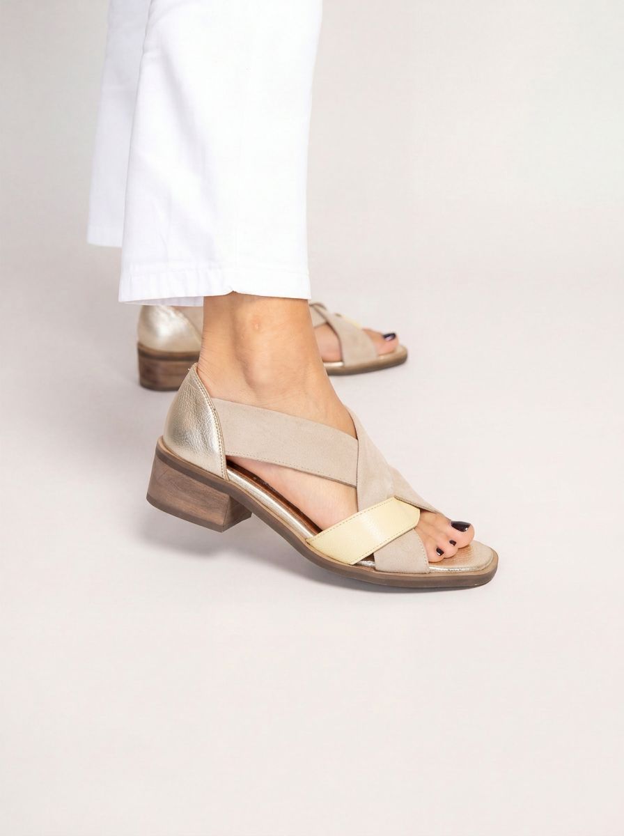 Sandalia Mujer / Tortolita Amarillo Niquel SANDALIAS Giani Dafirenze 