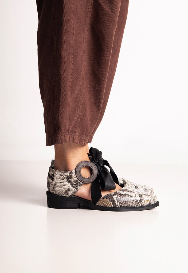 Zapato Mujer / Ruda Gris (pendiente ficha tecnica) ZAPATOS Giani Dafirenze 